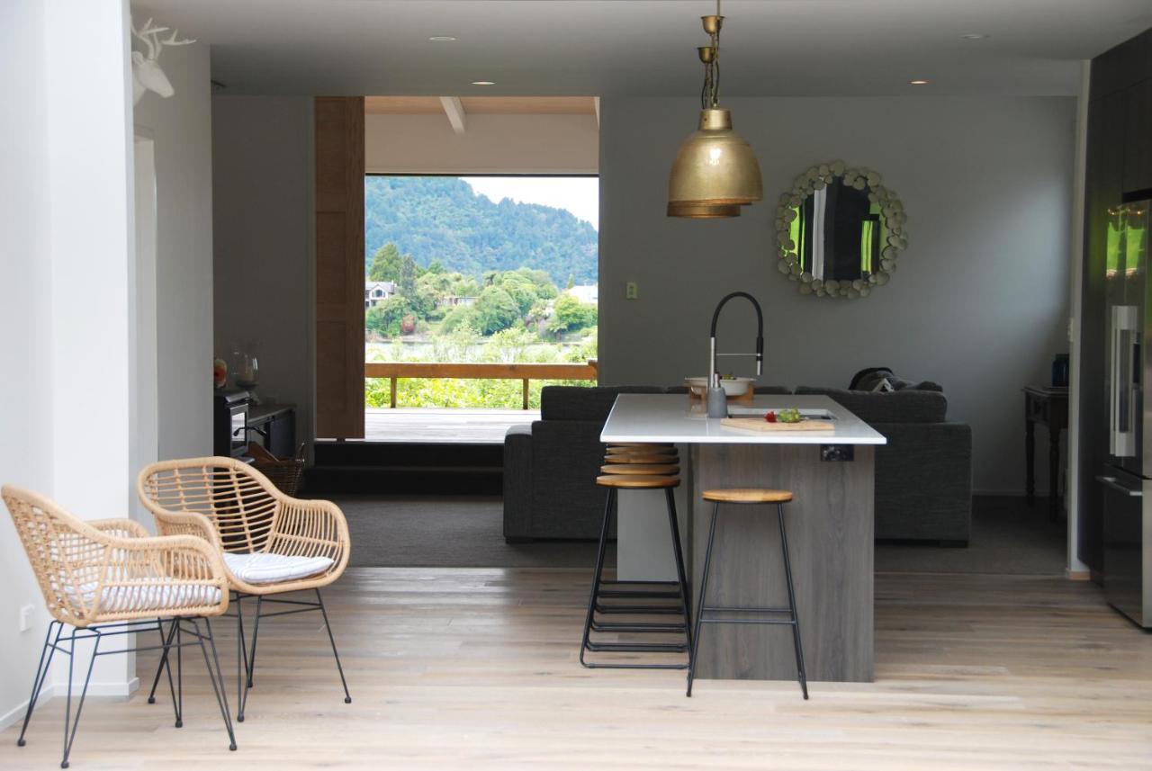 Lake Tarawera Lake View Okareka - Lake Okareka Holiday Home מראה חיצוני תמונה